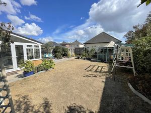 SYDNEY STREET- click for photo gallery